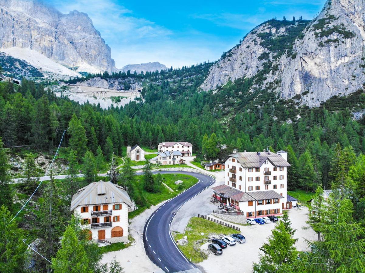 Hotel Al Sasso Di Stria Andraz Eksteriør billede