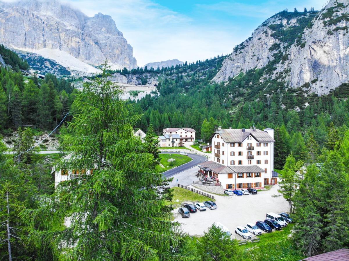 Hotel Al Sasso Di Stria Andraz Eksteriør billede