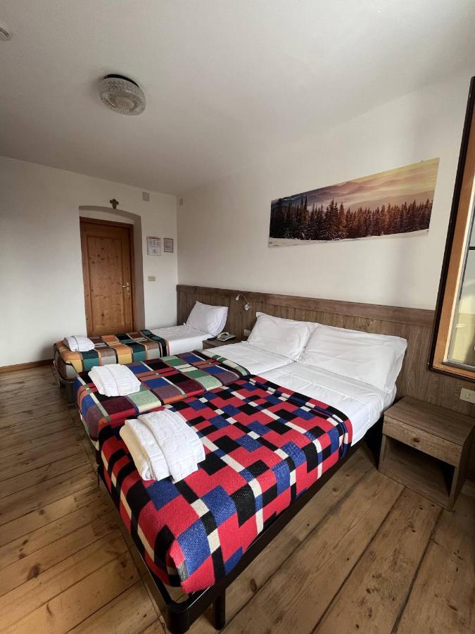 Hotel Al Sasso Di Stria Andraz Eksteriør billede