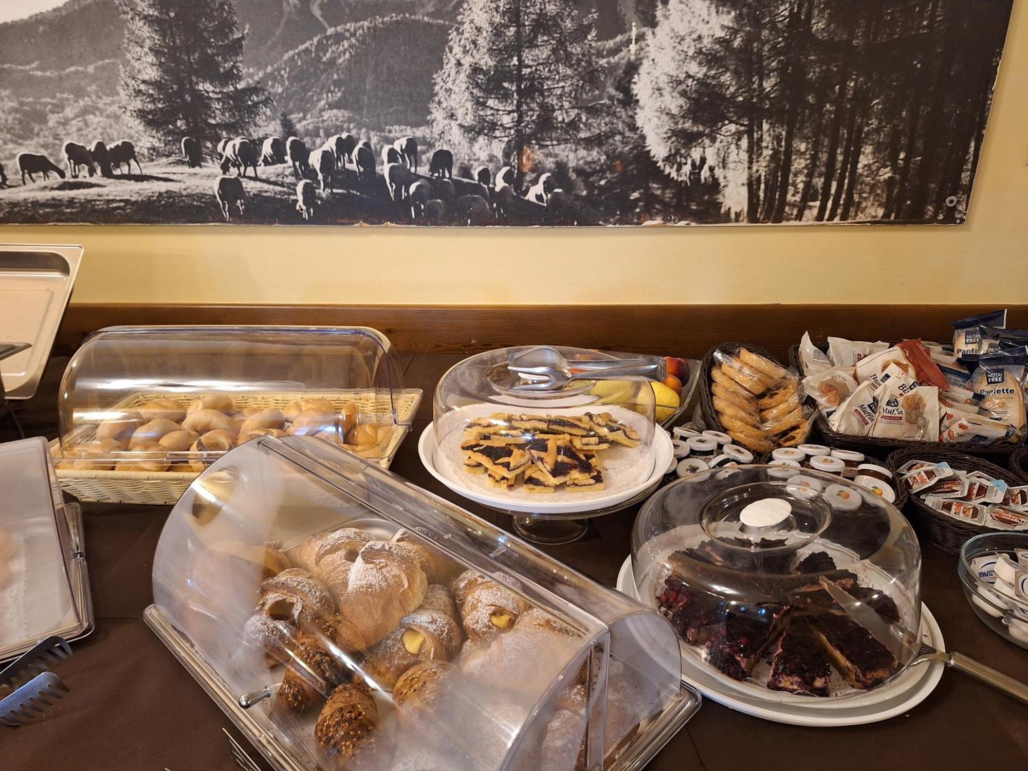 Hotel Al Sasso Di Stria Andraz Eksteriør billede