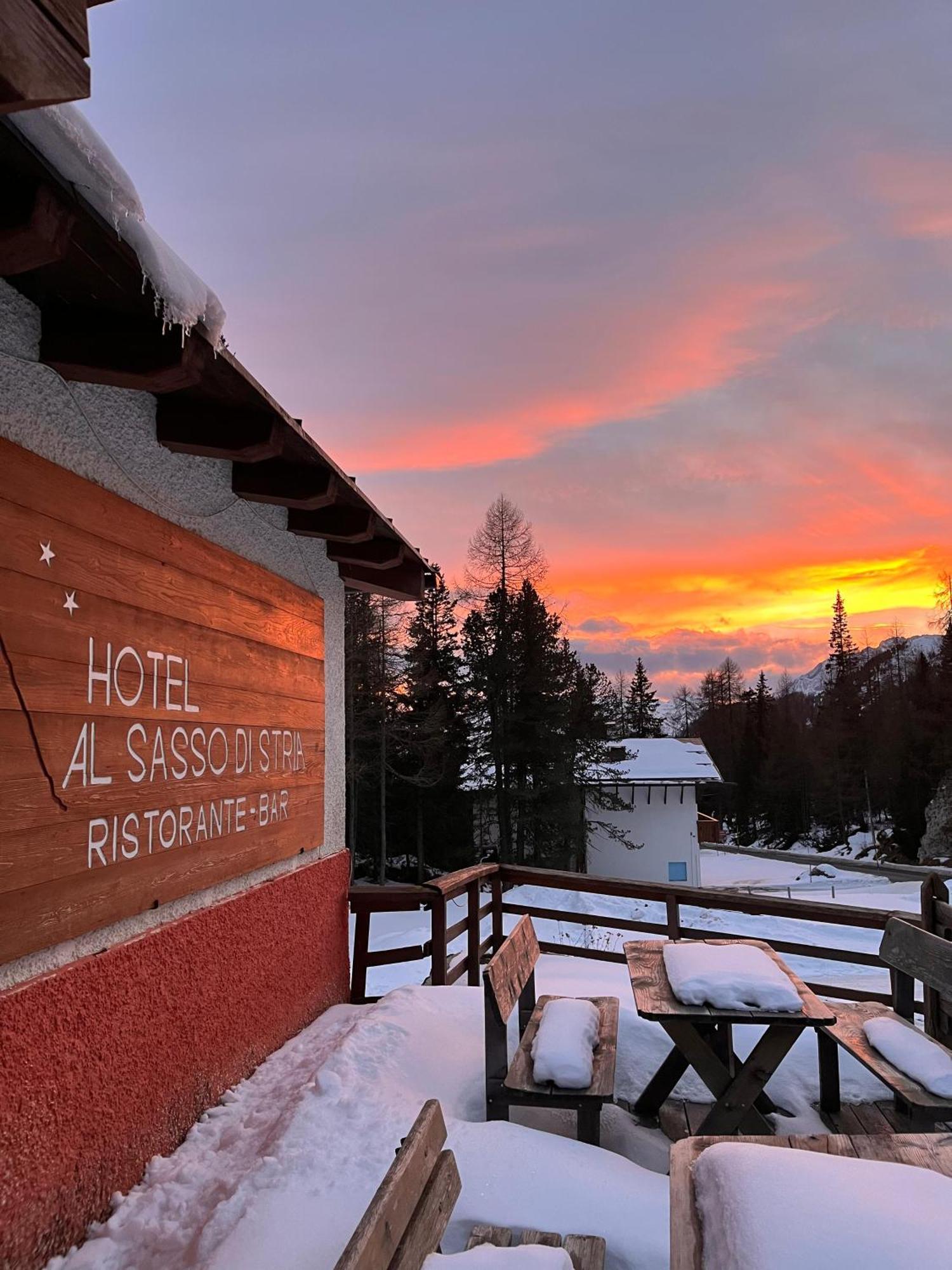 Hotel Al Sasso Di Stria Andraz Eksteriør billede